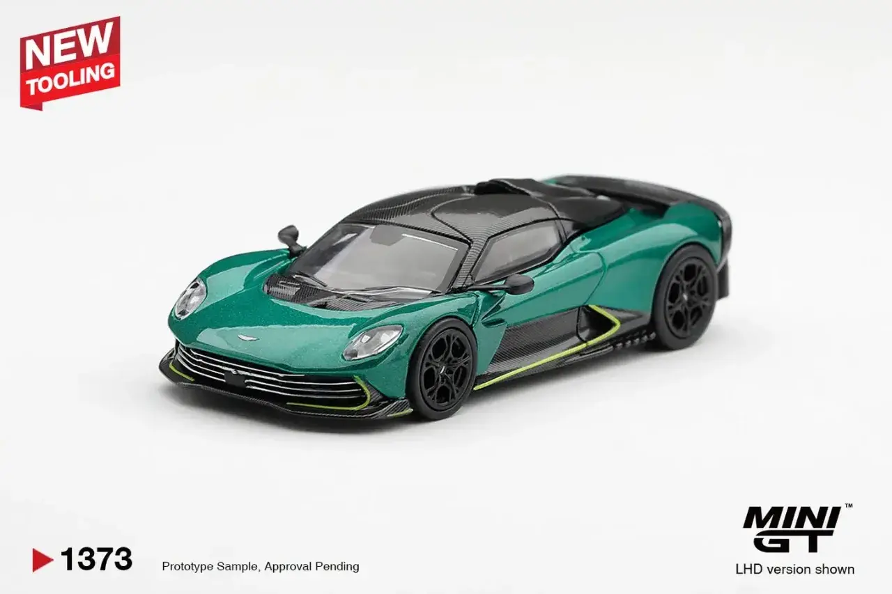 Aston Martin Aston Martin Valhalla Podium Green